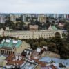 Widok z góry na miasto Lublin z zamkiem w centralnym punkcie